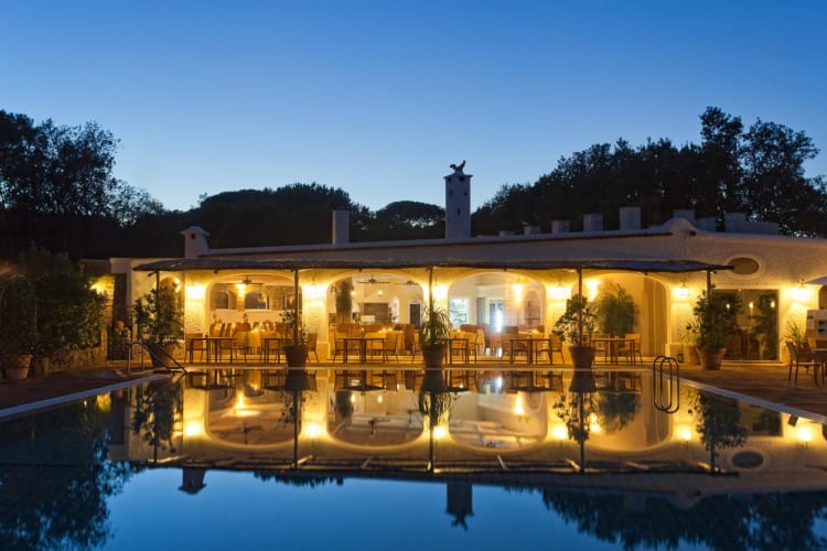 Restaurant & Bar pool area at night